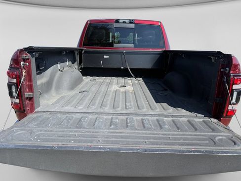Used 2021 RAM 2500 Laramie AWD/4WD image 40