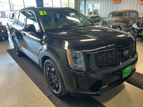 Used 2021 Kia Telluride SX w/ SX Prestige Package image 2