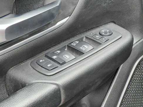 Used 2019 RAM 1500 Big Horn AWD/4WD image 17