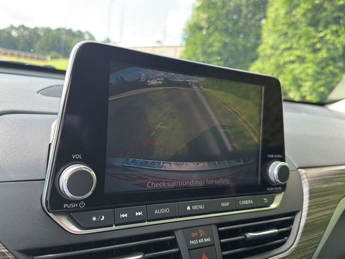 Used 2022 Nissan Altima 2.5 SL FWD image 24