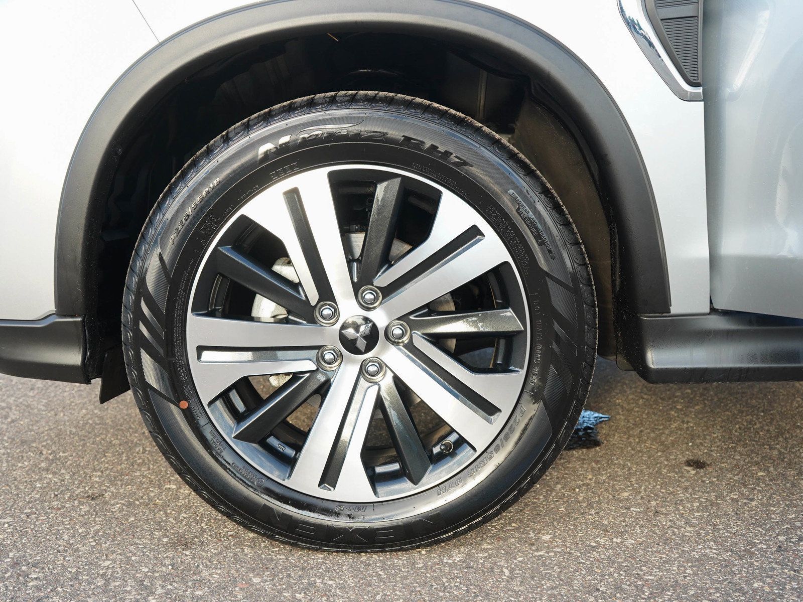 Used 2026 Mitsubishi Outlander Sport SE AWD/4WD image 28
