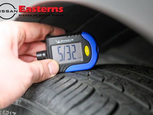 Used 2023 Hyundai Venue Limited image 47