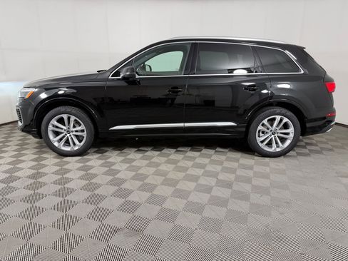 Certified 2025 Audi Q7 2.0T Premium AWD/4WD image 2