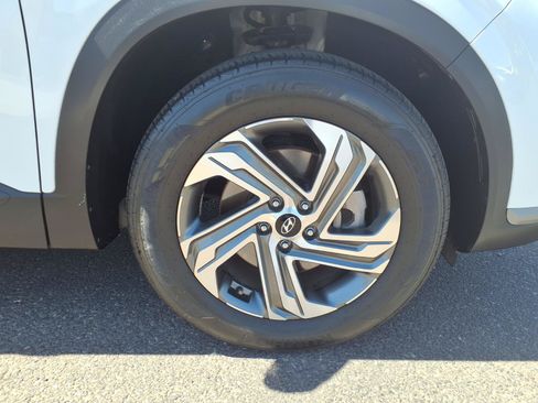 Certified 2023 Hyundai Santa Fe SEL FWD image 9