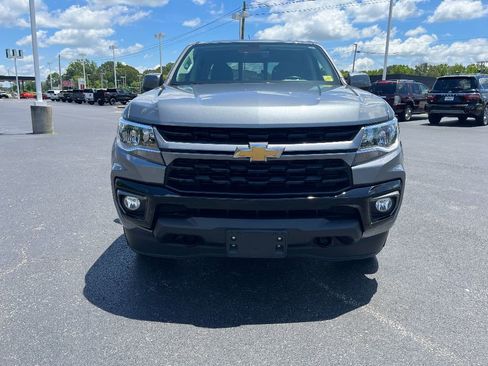 Used 2022 Chevrolet Colorado LT w/ Safety Package image 2
