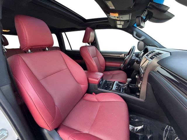 Used 2021 Lexus GX 460 Premium w/ Premium Package AWD/4WD image 16
