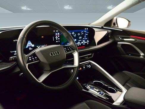 Used 2025 Audi Q5 Premium w/ Convenience Package AWD/4WD image 26