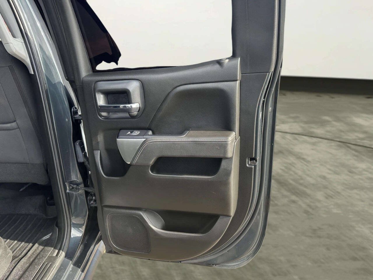 Used 2017 Chevrolet Silverado 1500 LT w/ All Star Edition AWD/4WD image 18