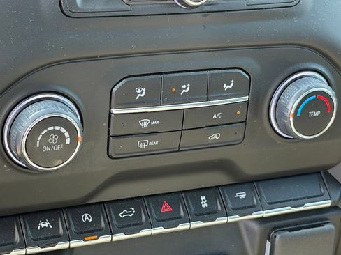 Used 2025 Chevrolet Silverado 1500 Custom RWD image 18