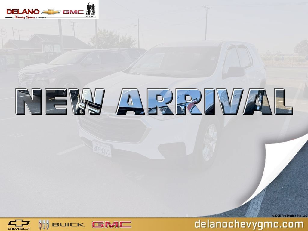 Used 2018 Chevrolet Traverse LS w/ LPO, Cargo Package FWD image 1