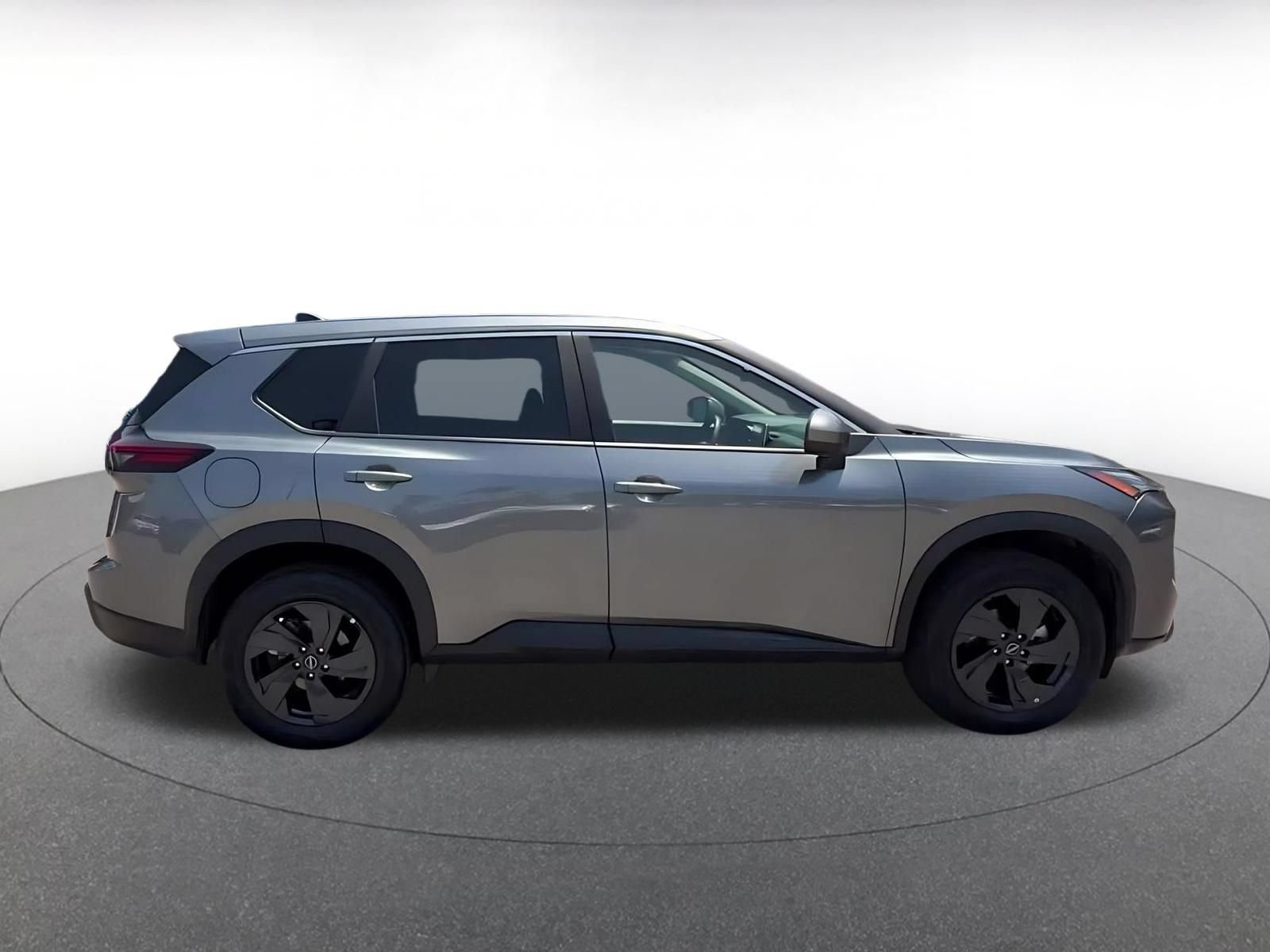 Used 2026 Nissan Rogue SV AWD/4WD image 15