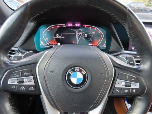 Used 2019 BMW X5 xDrive40i w/ Executive Package image 17