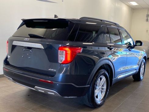 Certified 2022 Ford Explorer XLT w/ Equipment Group 202A image 9