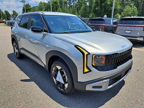 New 2027 Kia Seltos S AWD/4WD image 3