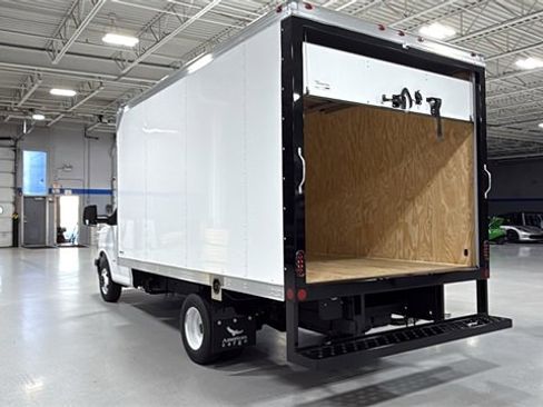 New 2025 Chevrolet Express 3500 w/ Power Convenience Package image 6