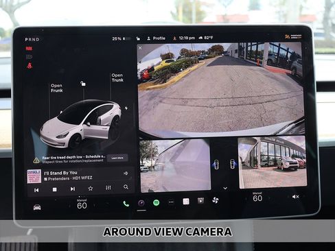 Used 2023 Tesla Model 3 Standard Range image 4