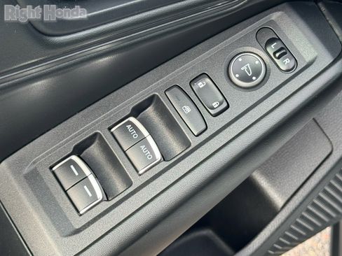 Used 2024 Honda Accord EX image 17