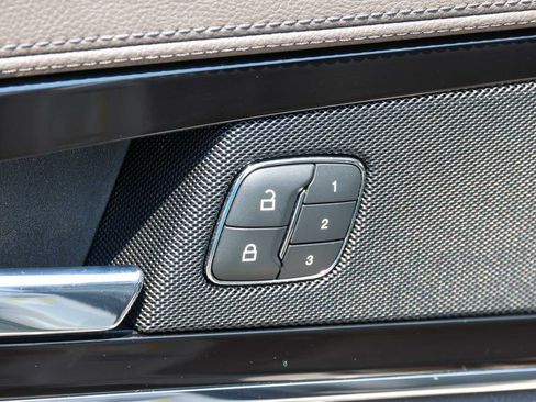 Used 2022 Lincoln Nautilus Reserve AWD/4WD image 13