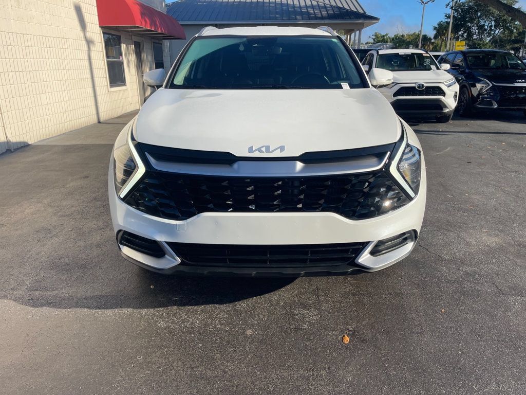 Used 2024 Kia Sportage EX AWD/4WD image 9