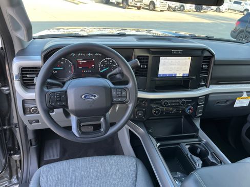 New 2026 Ford F350 XLT w/ FX4 Off-Road Package AWD/4WD image 9