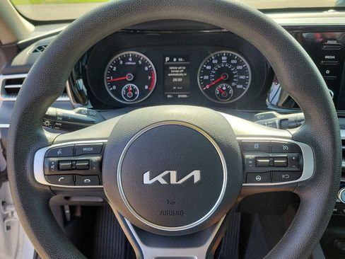 Used 2023 Kia K5 LXS FWD image 11