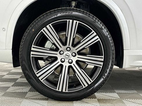 Used 2025 Volvo XC90 B6 Plus w/ Protection Package Premier image 28