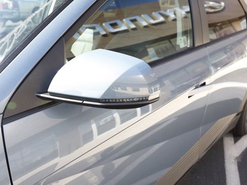 New 2025 Hyundai Ioniq 5 SEL image 13