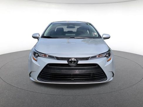 Used 2024 Toyota Corolla LE FWD image 9