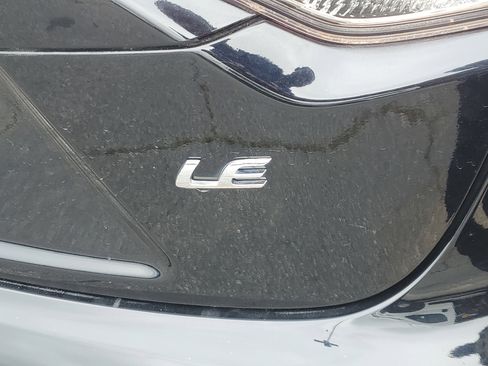 Used 2023 Toyota Corolla LE FWD image 7