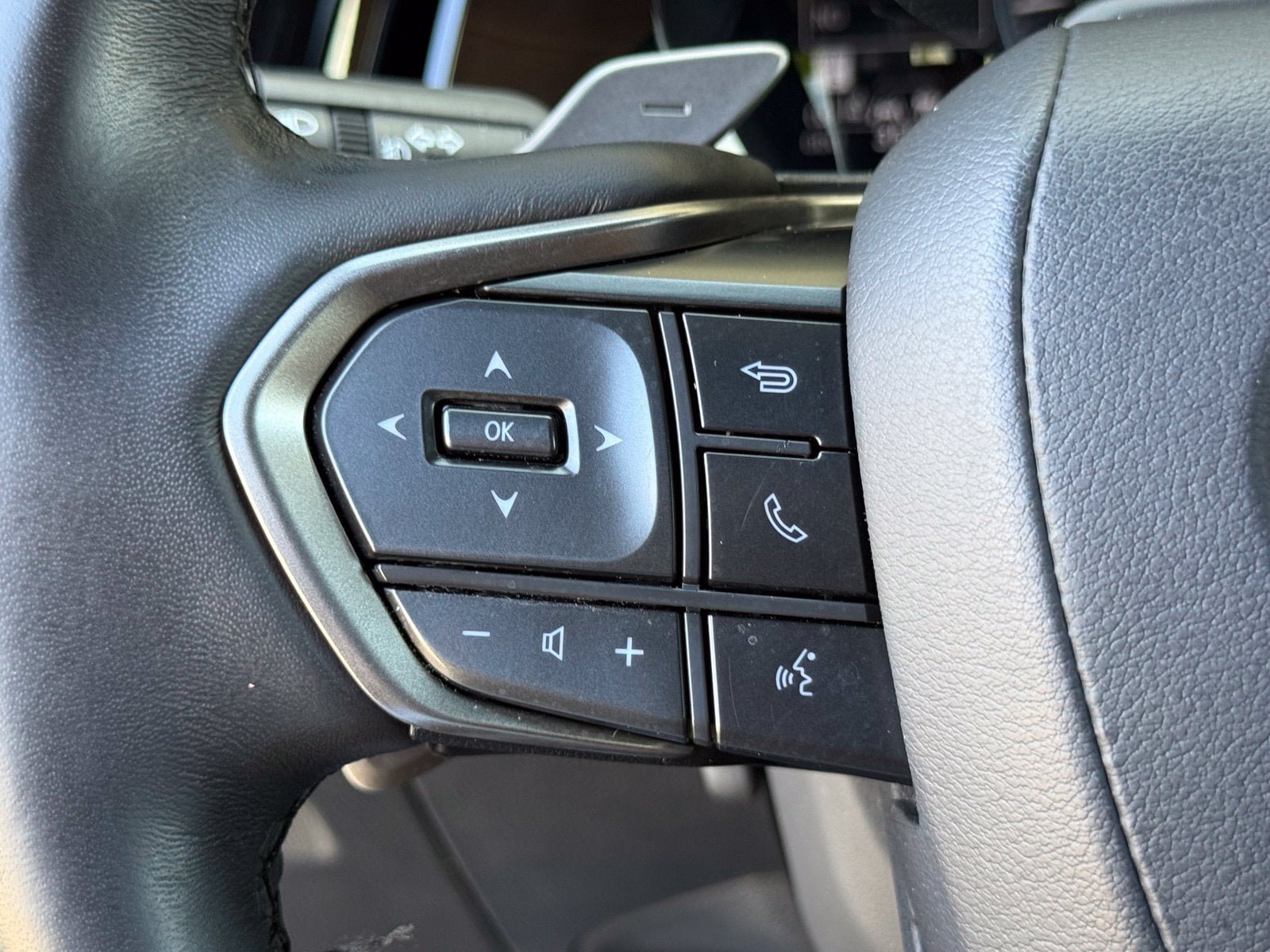 Used 2024 Lexus RX 350 Premium w/ Convenience Package FWD image 26