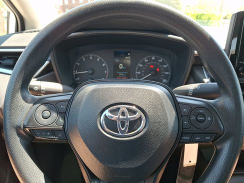 Used 2024 Toyota Corolla LE FWD image 18