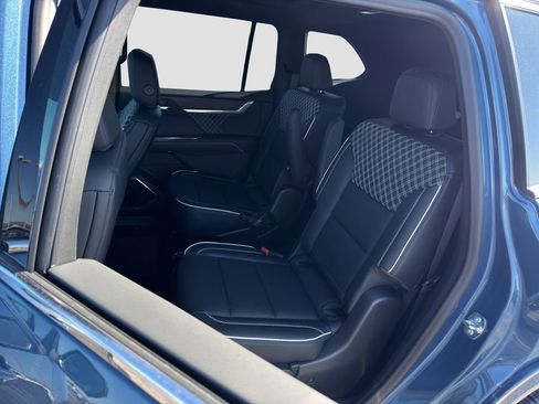 New 2026 GMC Acadia Denali w/ Super Cruise Package FWD image 13