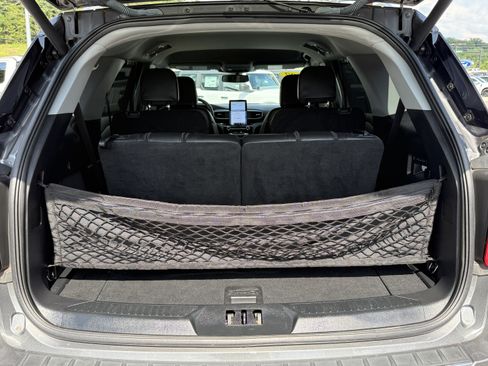 Used 2022 Ford Explorer Limited w/ Limited Technology Package AWD/4WD image 13