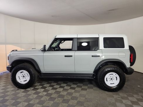 New 2026 Ford Bronco Heritage Edition image 4