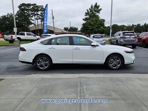 New 2025 Honda Accord EX-L image 6