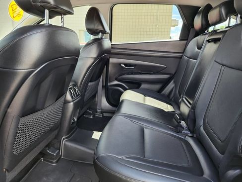 Used 2025 Hyundai Tucson Limited AWD/4WD image 17