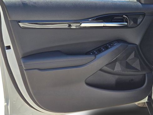 New 2026 Kia Seltos S FWD image 14
