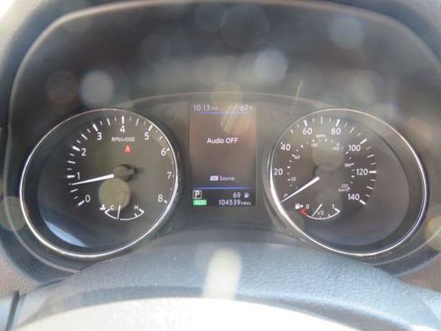 Used 2018 Nissan Rogue SV AWD/4WD image 15
