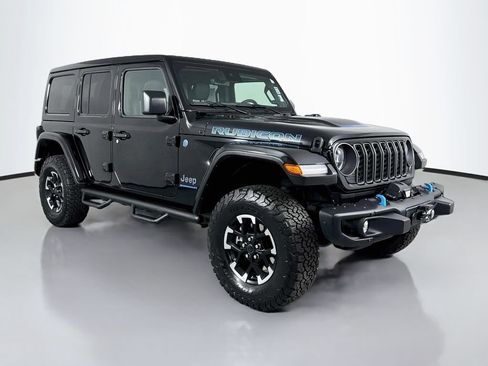 Used 2024 Jeep Wrangler Unlimited Rubicon 4xe AWD/4WD image 4