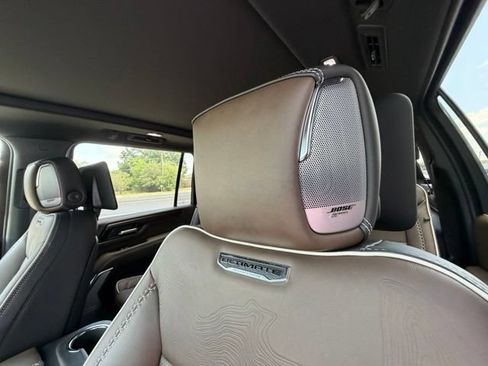 New 2026 GMC Yukon XL Denali Ultimate w/ LPO, Floor Liner Package AWD/4WD image 8