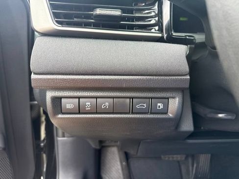 Used 2025 Toyota Camry LE w/ Convenience Package FWD image 15