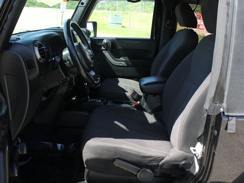 Used 2015 Jeep Wrangler Sport AWD/4WD image 25