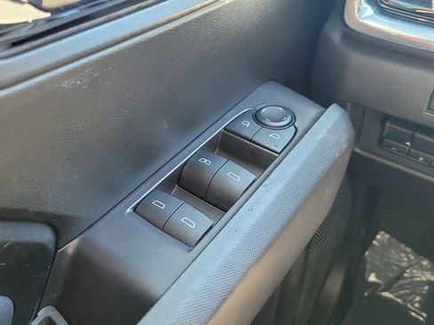 Used 2024 GMC Canyon Elevation w/ Elevation Premium Package image 27