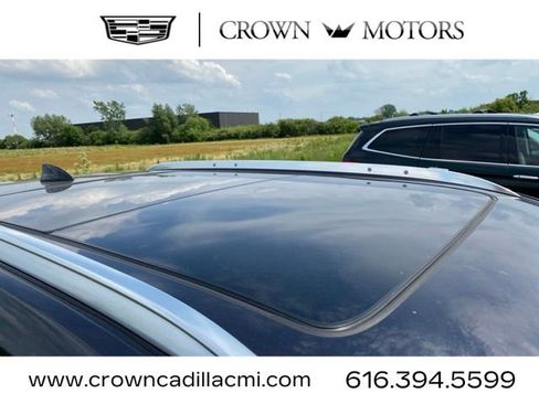 Certified 2023 Cadillac XT4 Premium Luxury w/ Technology Package AWD/4WD image 6