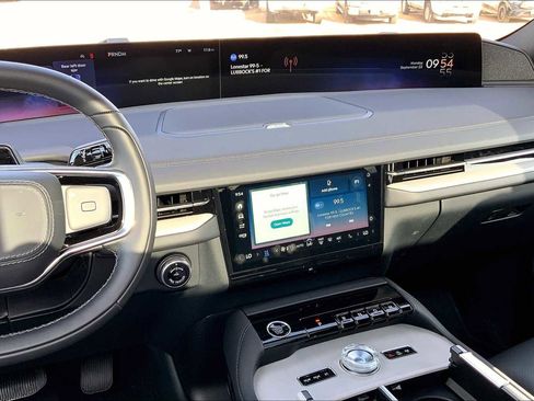 New 2025 Lincoln Navigator L Reserve w/ Jet Appearance Package image 6