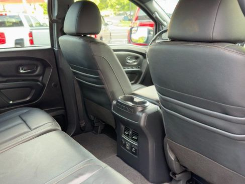 Used 2019 Nissan Titan SL w/ Midnight Edition AWD/4WD image 13