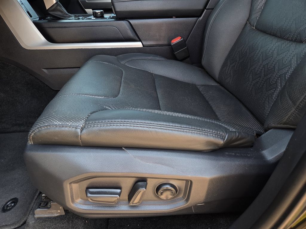 Used 2024 Toyota Tundra SR5 w/ SR5 Premium Package AWD/4WD image 17
