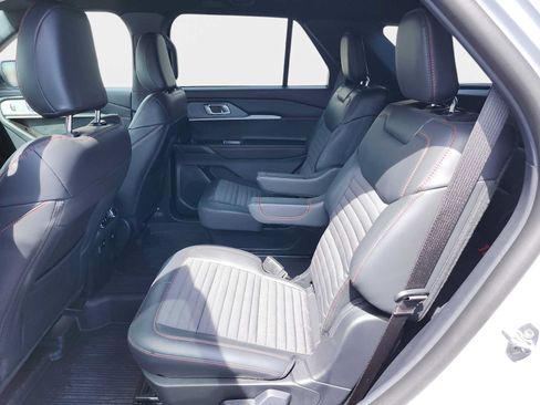 New 2026 Ford Explorer ST-Line w/ ST-Line Street Pack AWD/4WD image 15