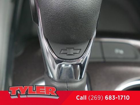 Used 2025 Chevrolet Malibu LT image 39