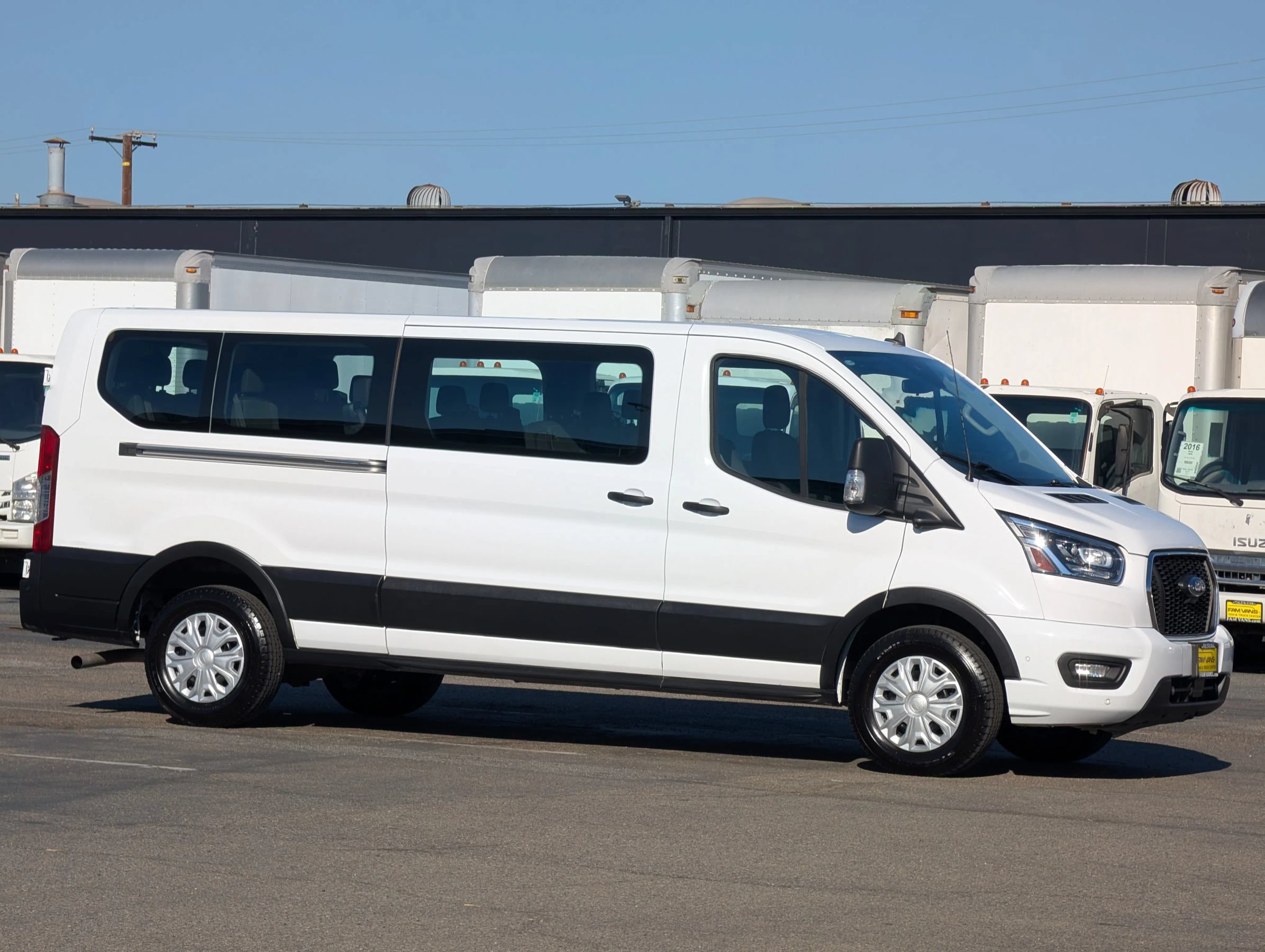 Used 2023 Ford Transit 350 XLT RWD image 1